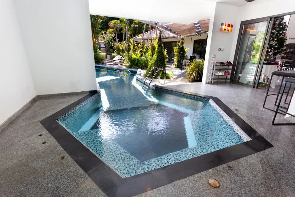 Luxury 5-Bedroom Private Pool Villa for Sale in Rawai, Phuket — 4